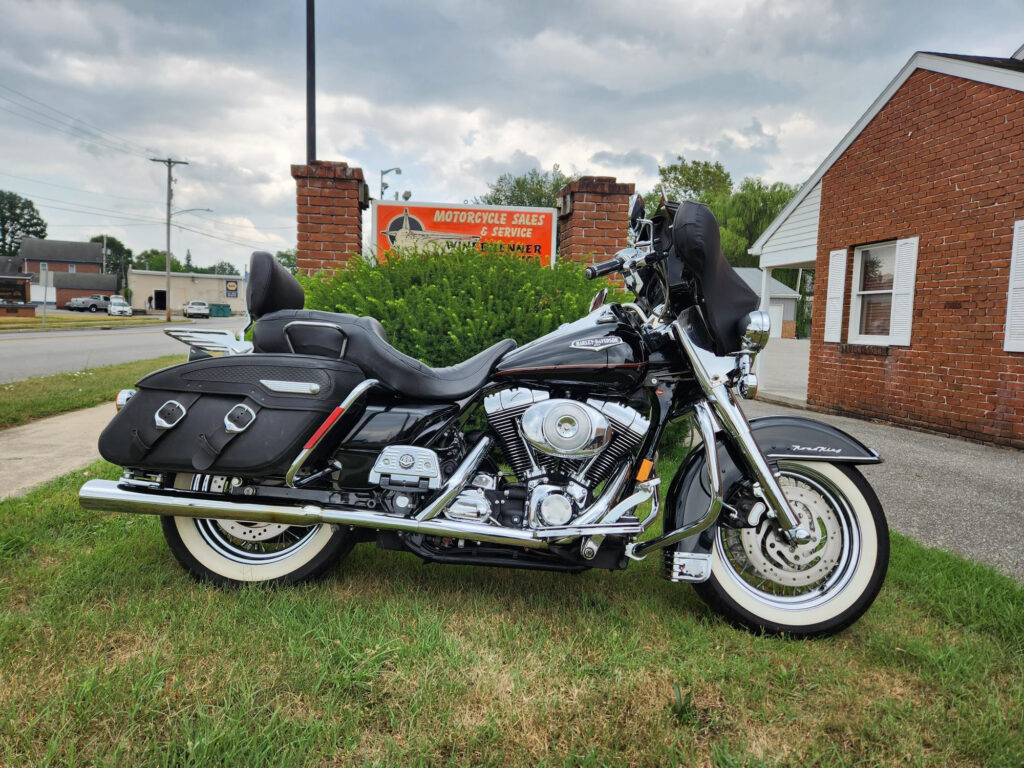 2000 Harley-Davidson® FLHRCI Road King® Classic – $7900