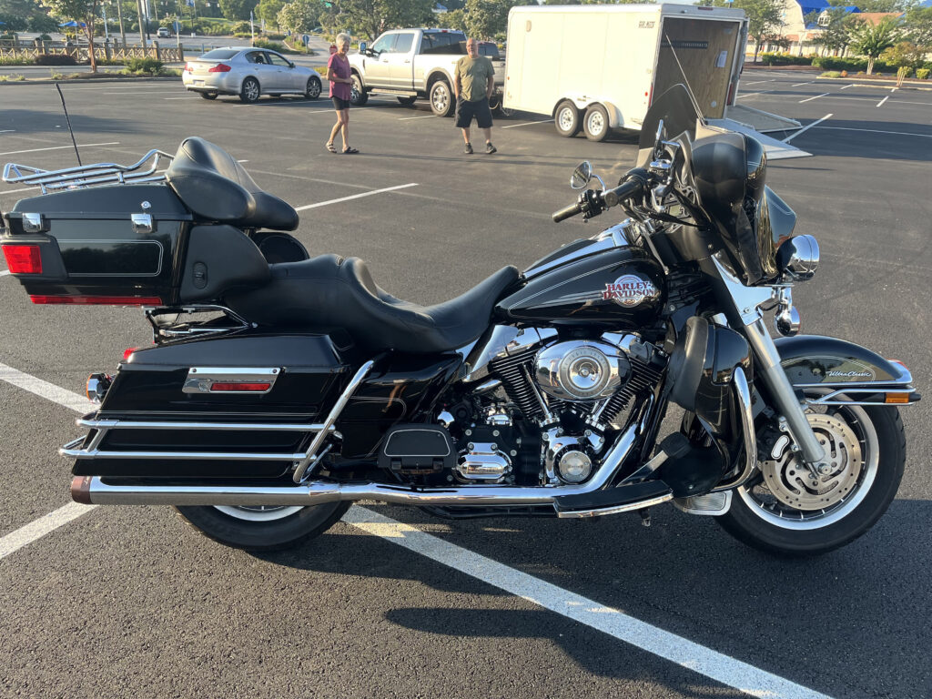 2007 Harley-Davidson® FLHTCU Ultra Classic® Electra Glide® – $8400