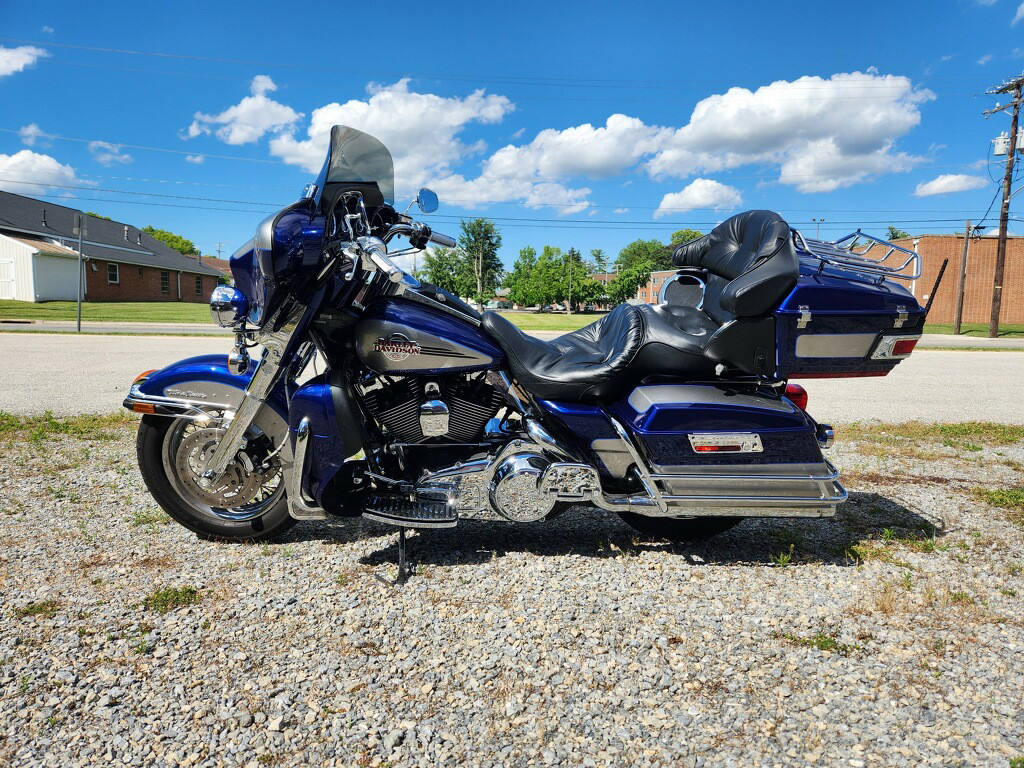 2007 Harley-Davidson® FLHTCU Ultra Classic® Electra Glide® – $7900