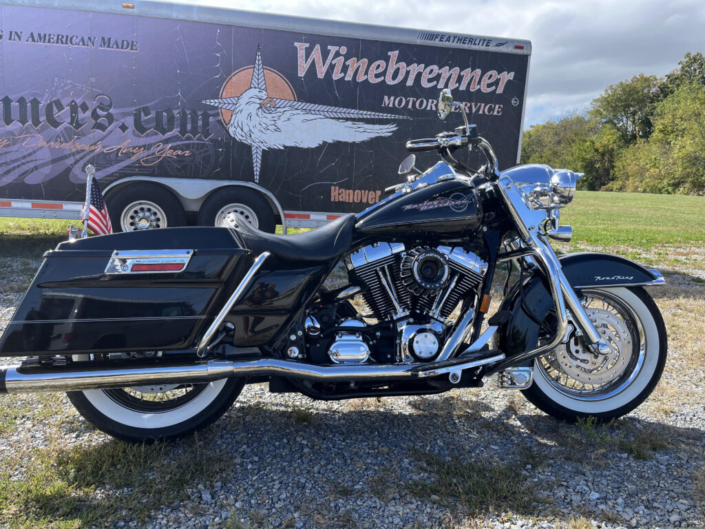 2005 Harley-Davidson® FLHR/I Road King® – $7500